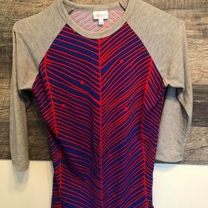 LuLaRoe mid sleeve shirt